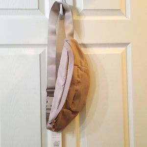 a new day Woman's fanny Pack Handbag gray